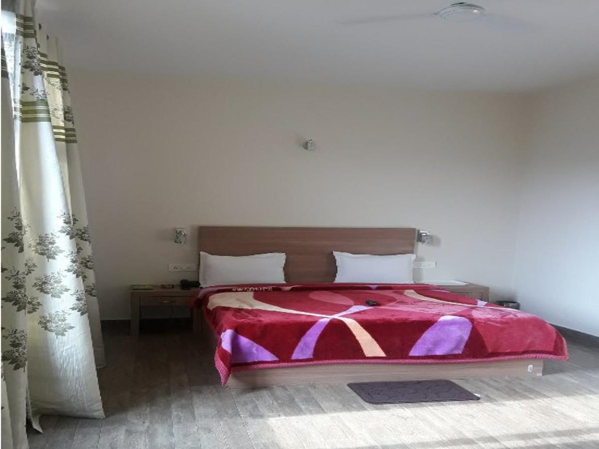 Hotel Emerald Valley Чейл Экстерьер фото